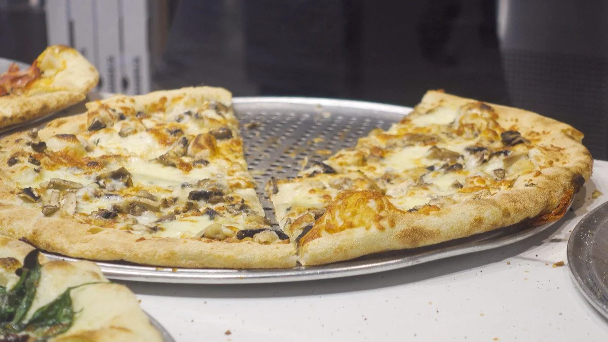 Pizza Garden: Neapolitan Pizzeria at The Amazing Brentwood Mall Food Court in Burnaby