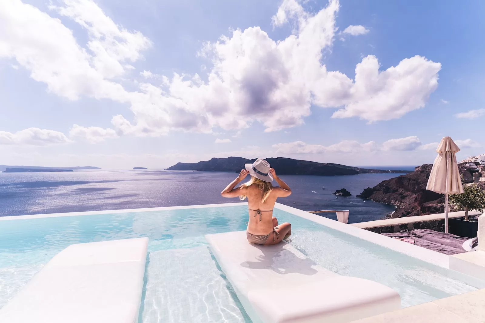 travel essentials for women