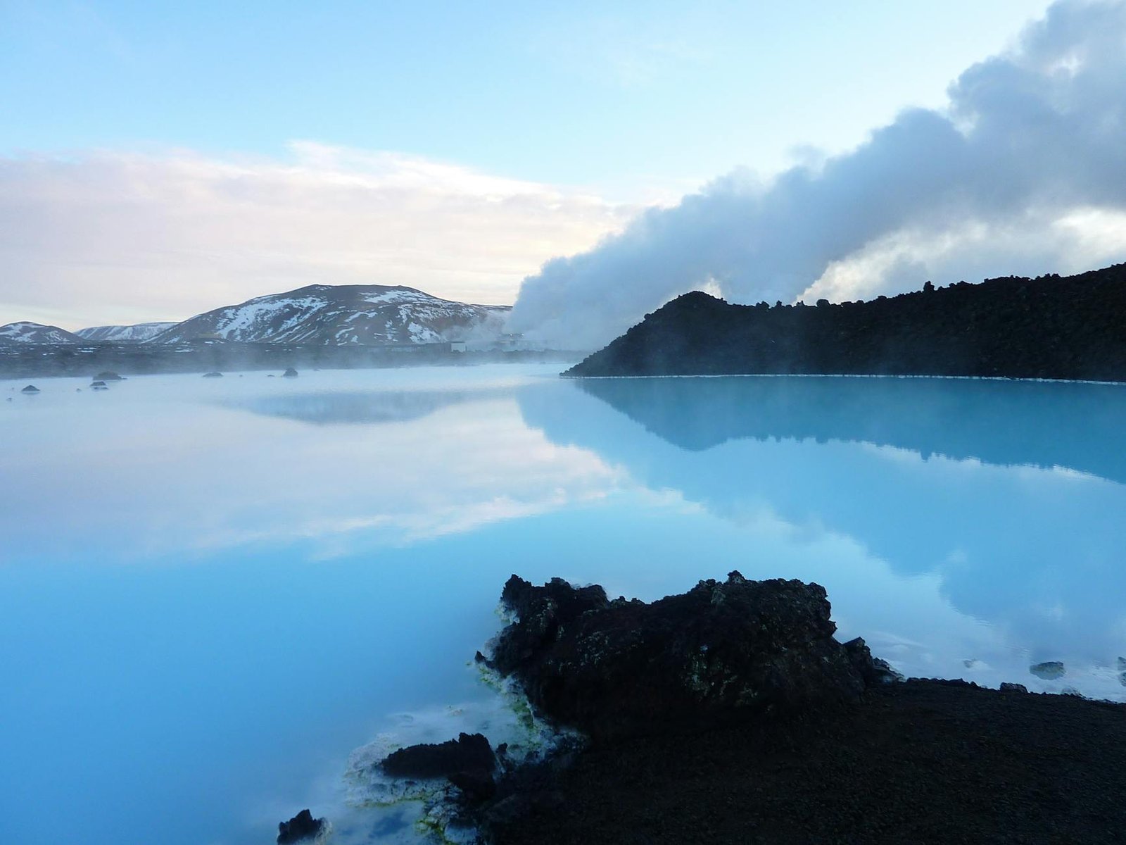 Best Solo Travel Destinations for Beginners: Iceland in 2024